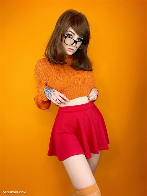 Model Kayla Erin Itskaylaerin In Cosplay Velma Dinkley From Scooby Doo Leaked Photos