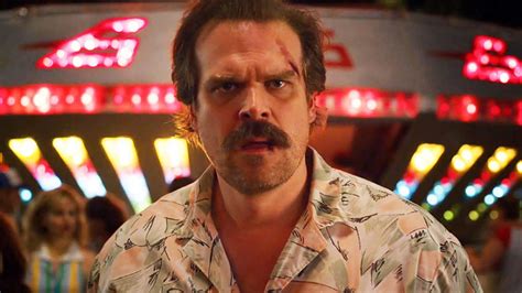 Stranger Things Fans Convinced Hopper Wont Return For Season 4 As His