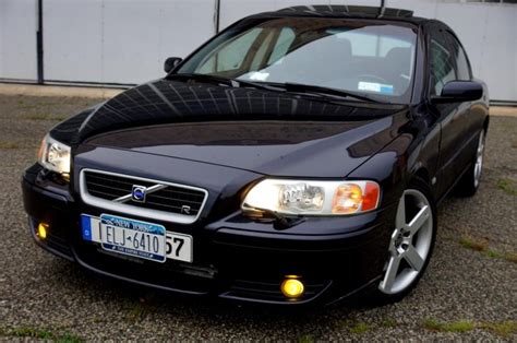 The 2012 volvo s60 offers some of the best safety and entertainment technology in the class, but piling on the options can quickly raise the price tag. I just bought a 2005 Volvo S60R like this one a few months ...
