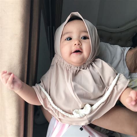 Gambar Bayi Imut Berhijab