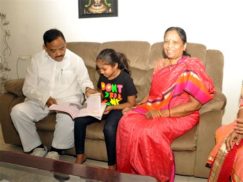 3:52 odisha links 96 212 просмотров. Telangana MLA Candidates With Families Photo Gallery - Sakshi