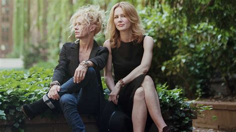 Hear Shelby Lynne And Allison Moorers Bob Dylan Cover Not Dark Yet Npr