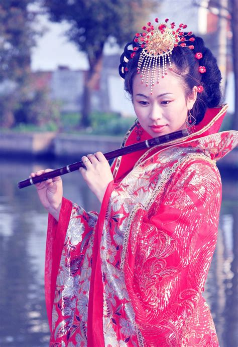 chinese-traditional-clothing-traditional-outfits,-music-mood,-music