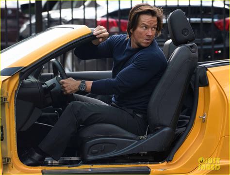 Mark Wahlberg Films Action Scenes For Transformers The Last Knight