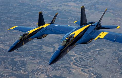 Blue Angels Super Hornets Air Force F 22 To Headline Sun N Fun