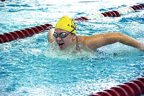 Ladycat Swimmers Win Defeat Waverly The Lansing Star Online
