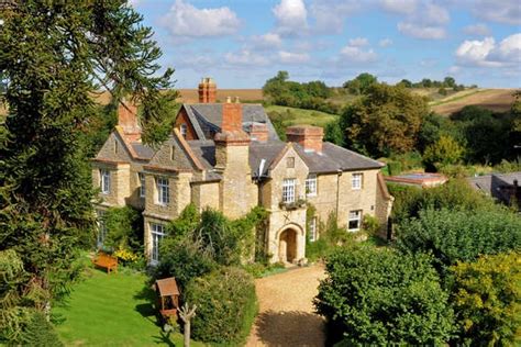Jackson Stops Properties For Sale In Bedfordshire English Castles