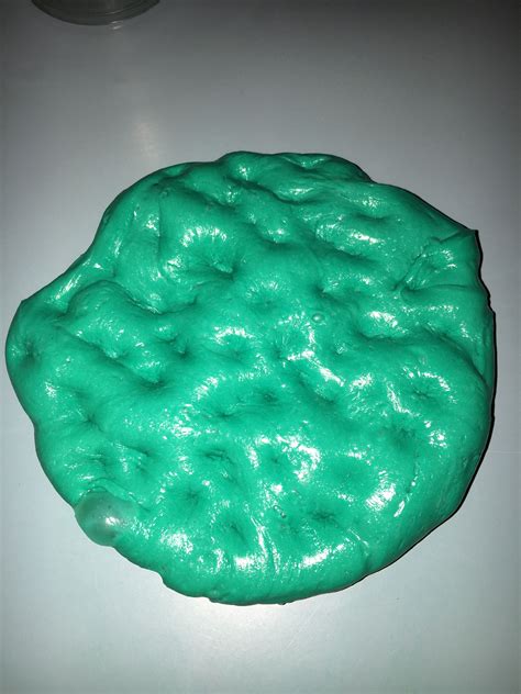 This is a simple recipe that can be customized to make various forms of fluffy slime. Alternative To Borax Uk | Slime with out glue, Homemade slime, Slime for kids