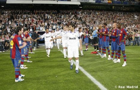 مانشستر يونايتد يسعي للحصول علي توقيع لاعب أتلتيكو مدريد. صور مبارات برشلونة و ريال مدريد 2010, اجمل صور barça vs real madrid