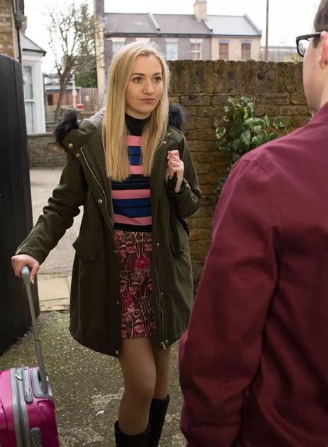 Eastenders Spoilers Louise Mitchell Is Going Down A Dark Path As The