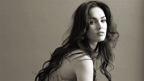 1920x1080 Megan Fox 2019 Monochrome Laptop Full Hd 1080p