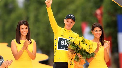 Sur Le Tour De France Bientôt La Fin Des Hôtesses Sur Les Podiums Aso Nous Répond Le