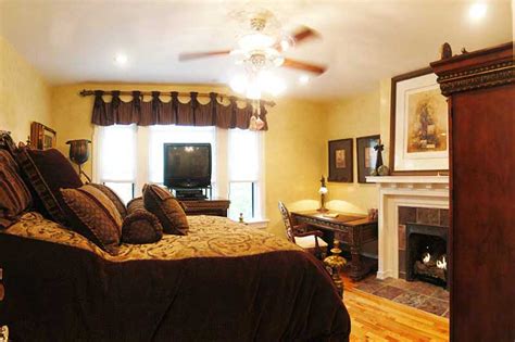 Gaslight Bed And Breakfast In Cincinnati Ohio Margaret Rose Room