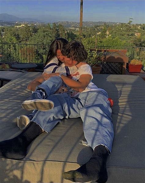 𝐩𝐢𝐧𝐭𝐞𝐫𝐞𝐬𝐭 𝐚𝐞𝐬𝐭𝐡𝐞𝐭𝐢𝐜𝐥𝐱 Indie Couple Teenage Couples Cute Couples Goals