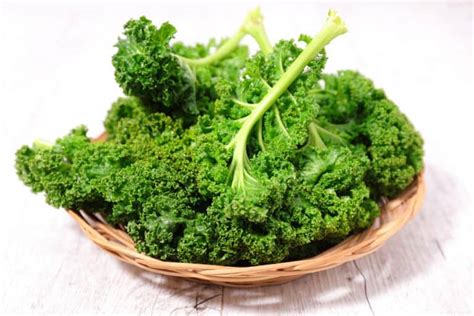 Les 15 Bienfaits Du Chou Kale Bonheur Et Santé