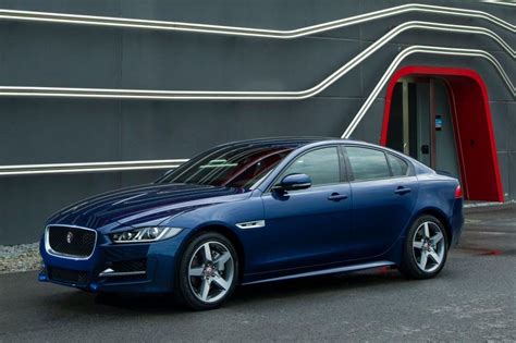 Jaguar Xe 25t R Sport Bluefire 2015 Galerie Prasowe Galeria