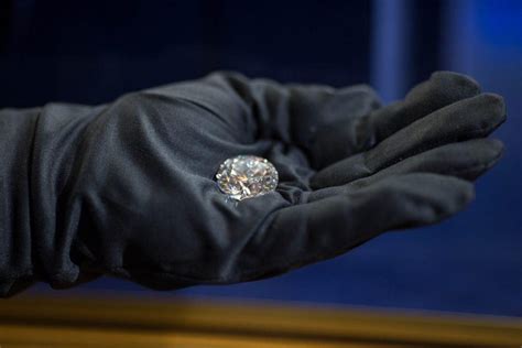 Russian Mining Giant Unveils 51 Carat Dynasty Diamond Naija Times