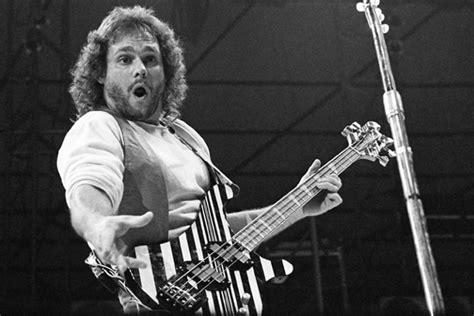 Michael Anthony 63 Anni Per Il Bassista Americano