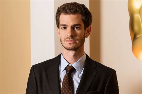 He has appeared in radio, theatre, film, and television. Andrew Garfield n'est plus célibataire ! - Potins.net