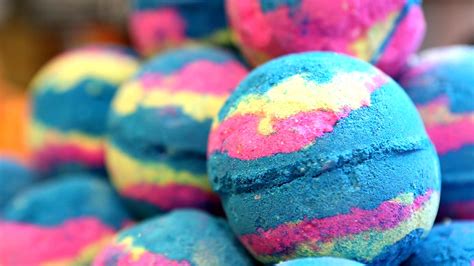 Lush Bath Bomb See How Its Made From Start To Finish