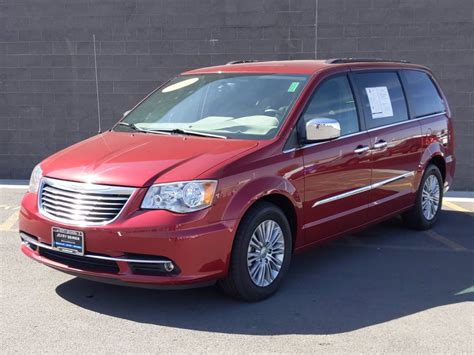 Pre Owned 2016 Chrysler Town And Country Touring L Fwd Mini Van Passenger