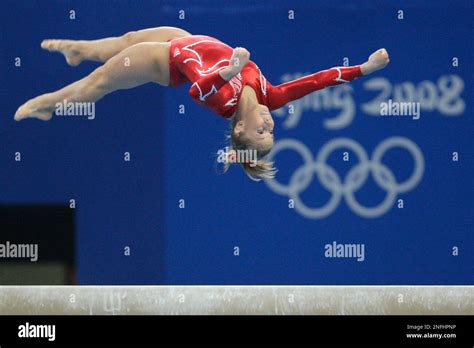 Us Gymnast Shawn Johnson Performs On The Balance Beam During The