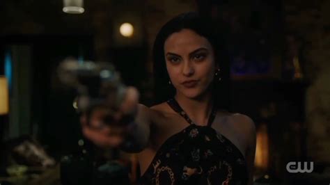 Riverdale 6x22 Veronica Kisses Cheryl When She Absorbs The Powers To
