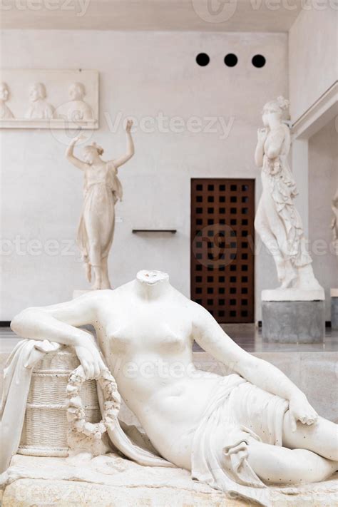 antonio canova collection classical sculptures in white marble gallery of masterpieces