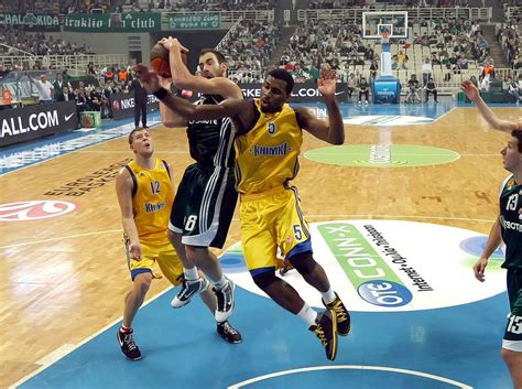 Ad oaka il quarto atto della grande sfida tra le due big del campionato greco ha regalato grande dopo 50 minuti, una tripla di spanoulis gela oaka e regala vittoria e titolo all'olympiacos, chiudendo. EuroLeague und EuroCup abgebrochen - BASKET