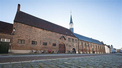 Tot 8 jaar terug woonden daar nog zusters van de benedictijnen. Nieuwe bestemming voor Sint-Godelieveabdij - Stad Brugge