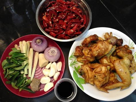 Berikut ini resep memasak ayam bumbu bali merah yang meskipun sederhana dan mudah, namun rasanya tak kalah sedap. ayam: resipi ayam masak bali