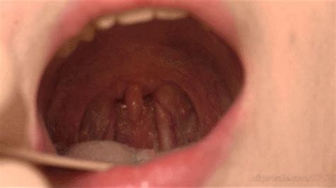 Uvula Moves Closeup Uvula Making Tonsils And Uvula Move A Lot Sd