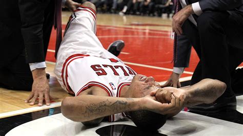 Timeline Chicago Bulls Guard Derrick Roses Injury Troubles Chicago