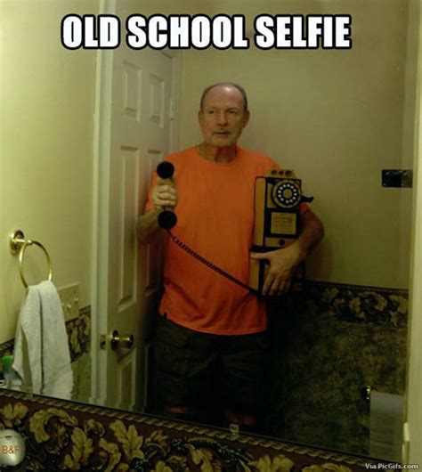 Selfie Humor Facebook Graphics