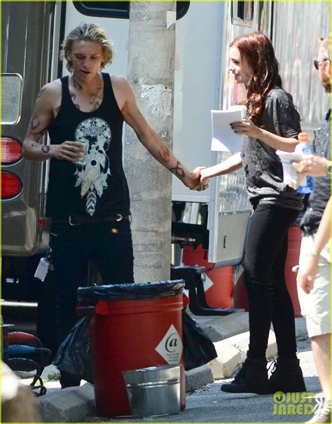 Lily Collins Jamie Campbell Bower Kiss On Mortal Instruments Set