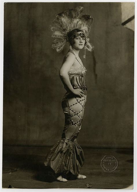 1918 Showgirl Ziegfeld Follies Vaudeville Photograph Jessie Reed C