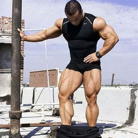 Huge Legs Muscles Flexing Bodybuildingmotivation Join My Muscle Network