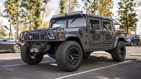Mil Spec Hummer H1 Test Drive The Glory Of A Bespoke 250000 Hummer