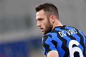 Photo - Inter Defender Stefan de Vrij Celebrates Win Over Genoa In Serie A