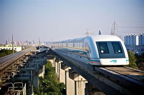 Maglev Magnetic Levitation Train In Shanghai 4000x2656 R