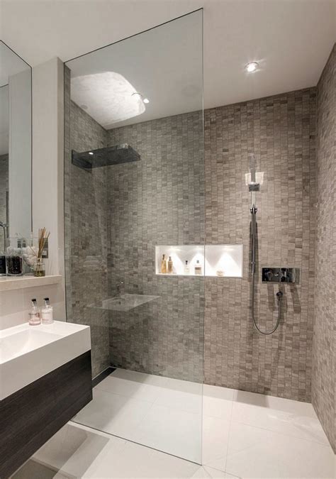 Can large tiles work in a small space? 7 Beautiful Shower Tile Ideas and Designs Trend 2020 - moetoe