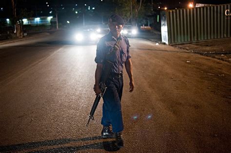 In Pictures Port Moresbys Rugged Streets Al Jazeera