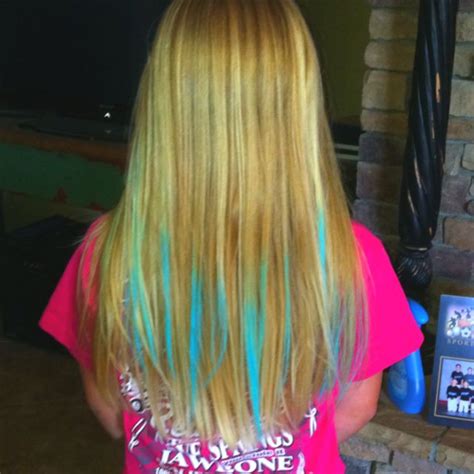 Turquoise Hair Chalking Use Pastel Chalks Found In The Arts And Crafts