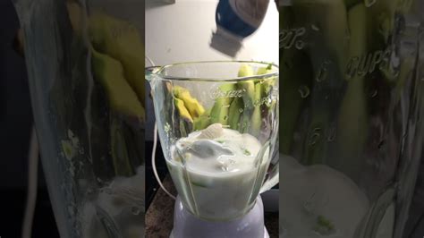 In this method of preparing avocado for baby, there is no cooking, steaming or blending involved. Baby food Avocado and banana purée - YouTube
