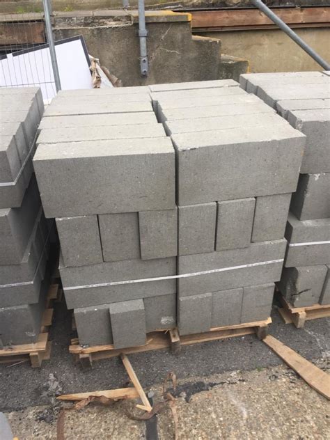 2 pallets of 140 concrete blocks and 1 pallet off ballast | in Hayes