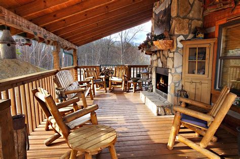 Gatlinburg one bedroom cabins and pigeon forge one bedroom cabins offer the serenity of the great smoky mountains national park with the most amazing views right from the cabin. 4 Bedroom, Sleeps 12, BULLWINKLE by Large Cabin Rentals