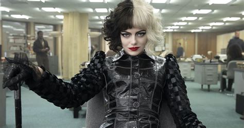 Cruella Review Emma Stone And Emma Thompson Dazzle In Disney S The Devil Wears Prada