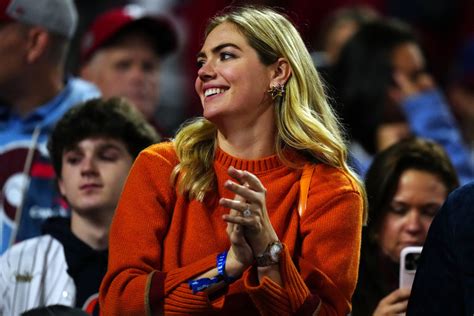 Fan Captures Hilarious Videos Of Kate Upton Cheering At Astros Phillies