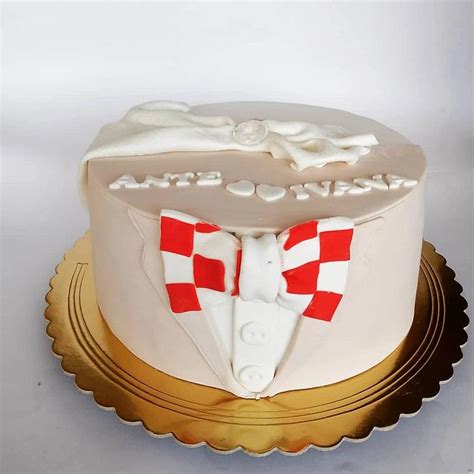 Double Wedding Cake Decorated Cake By Tortebymirjana Cakesdecor
