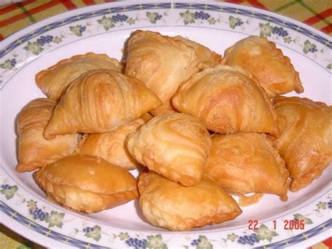Dari awal munculnya, jenis mobil hanya ada 1 saja. atiefrozenfood: KARIPAP PUSING